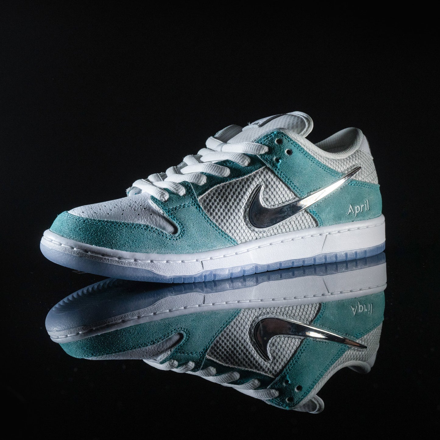 Nike SB Dunk Low April Skateboards