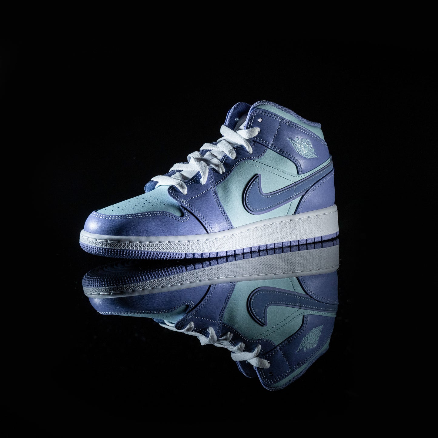 Air Jordan 1 Mid Purple Aqua