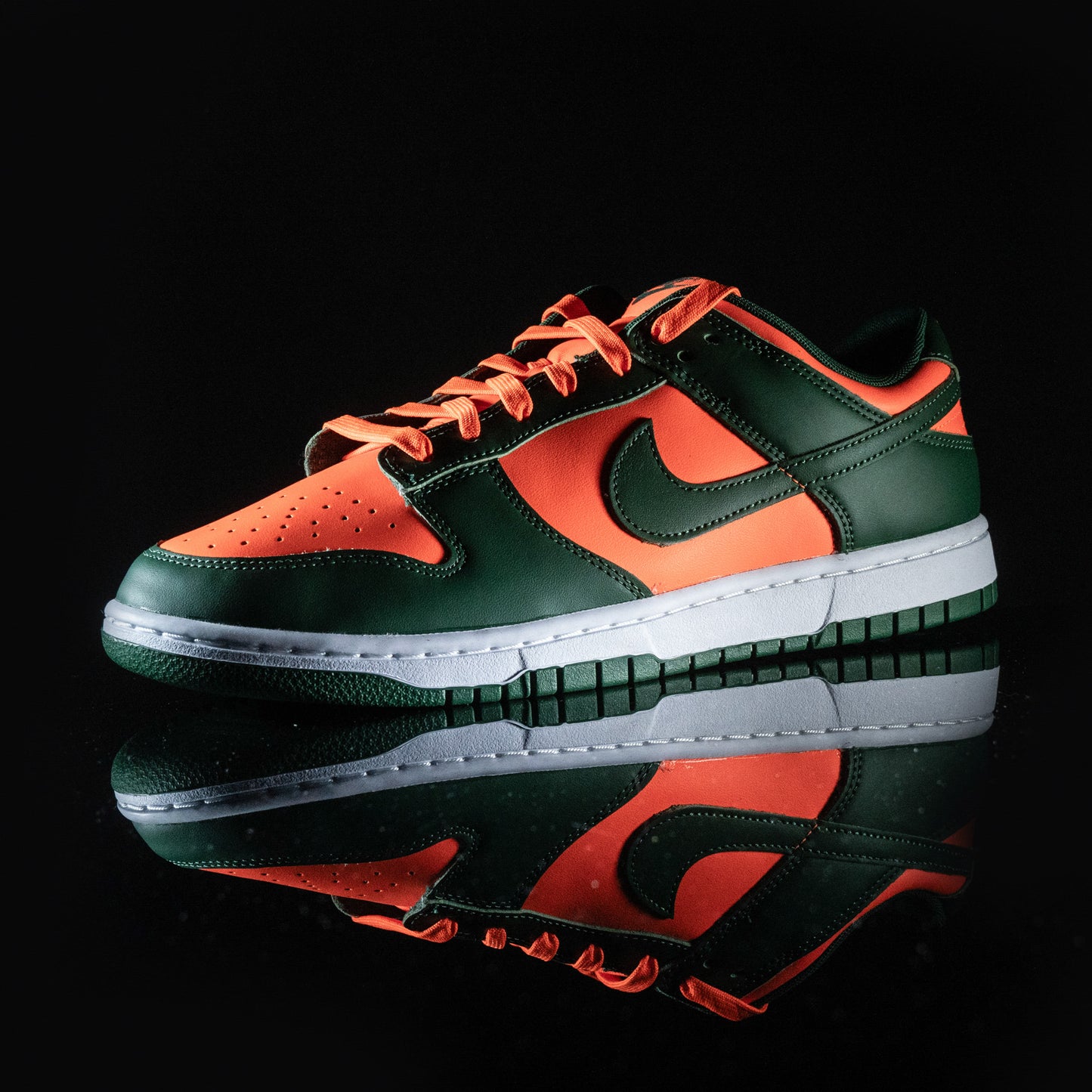 Nike Dunk Low Miami Hurricanes