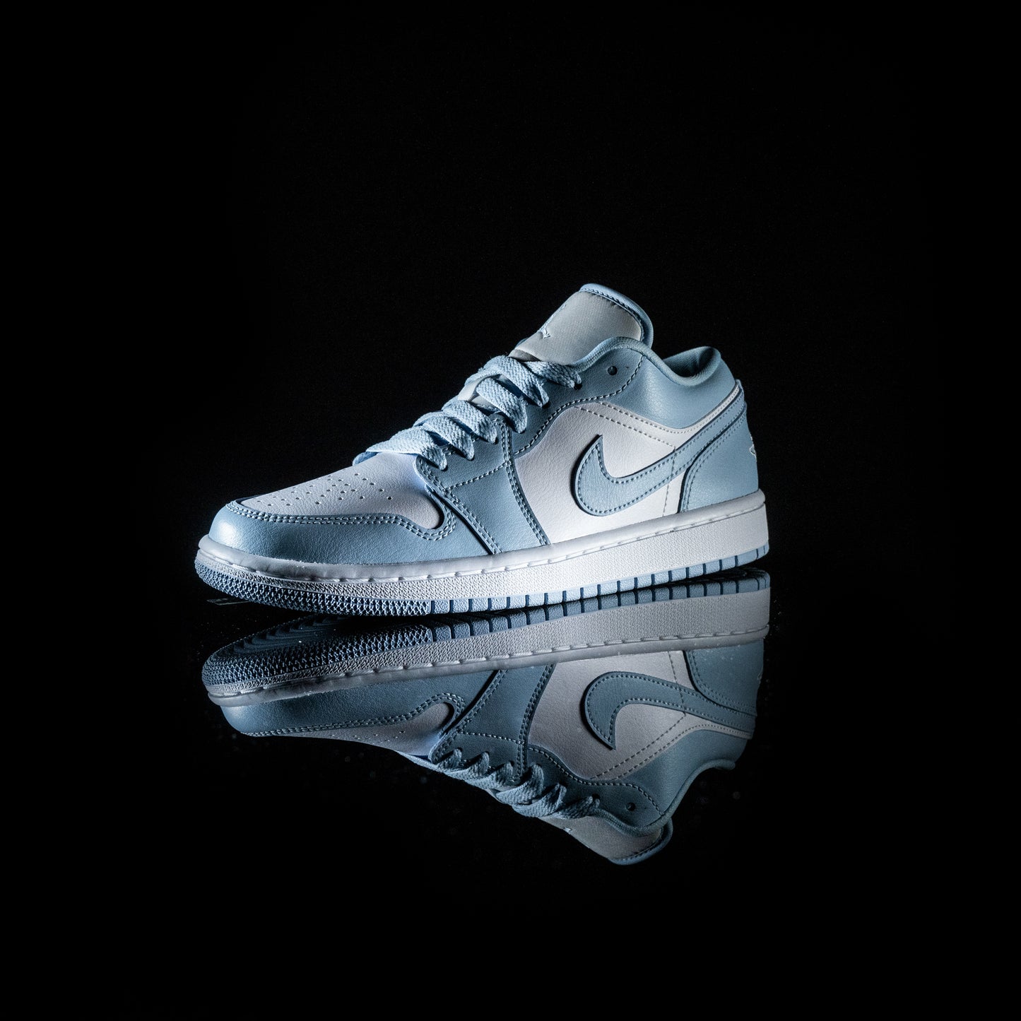 Air Jordan 1 Low White Ice Blue