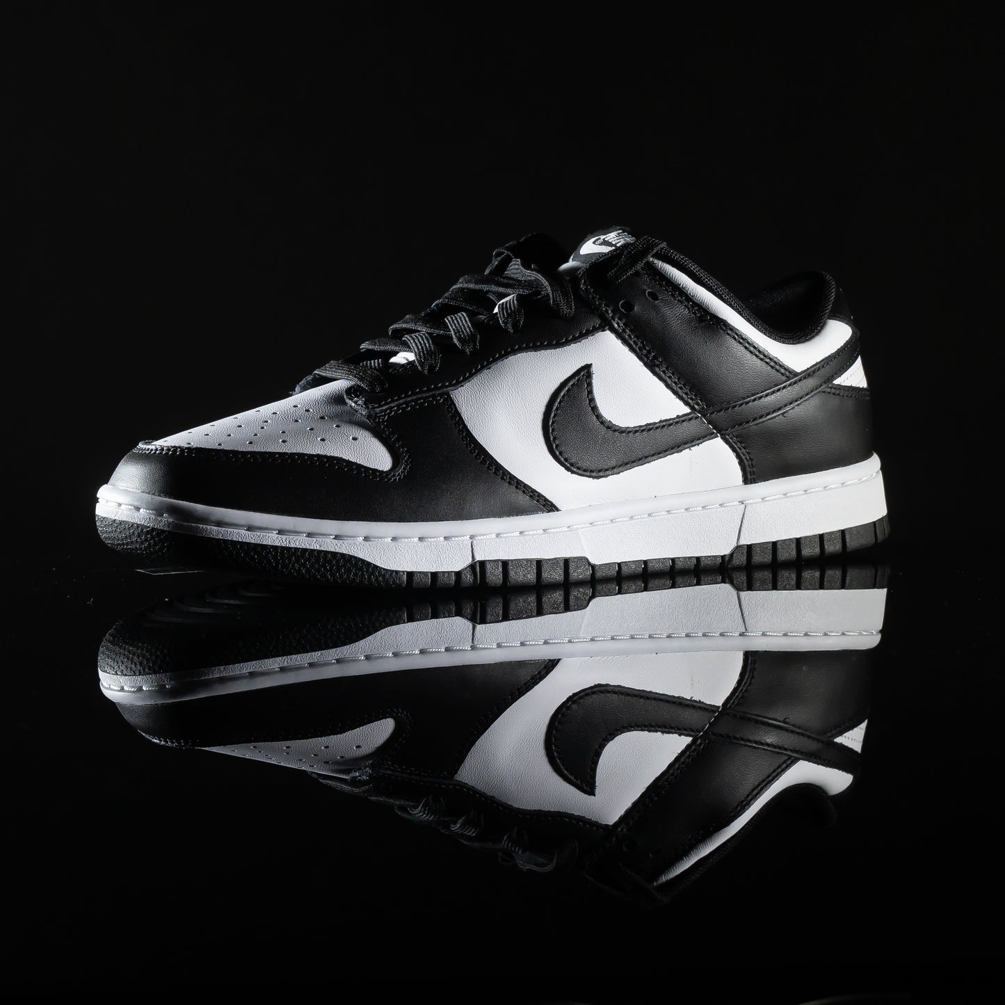 Nike Dunk Low Panda
