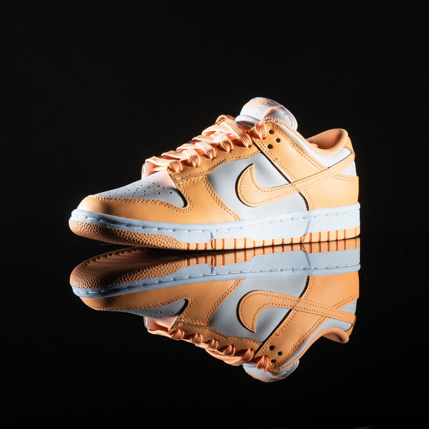 Nike Dunk Low Peach Cream