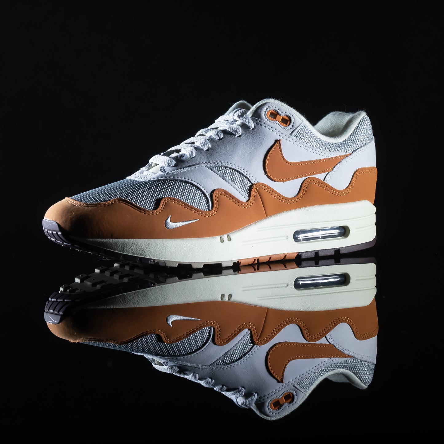 Air Max 1 Patta Waves Monarch