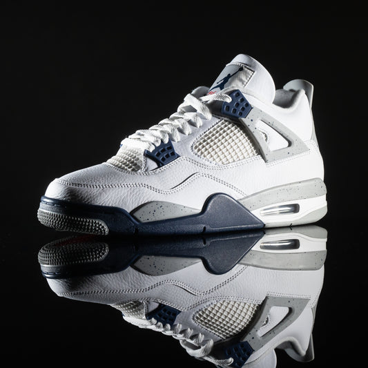 Air Jordan 4 Midnight Navy